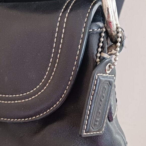 Great Condition Like New Coach SOHO Black Leather Flap Buckle Bag - Picture 3 of 8